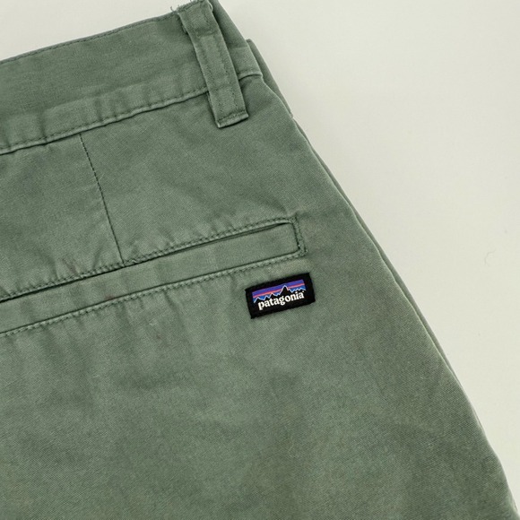 Patagonia Men All Wear Organic Cotton Chino Shorts Sz 28 Green Outdoor Worn Wear - Picture 2 of 11